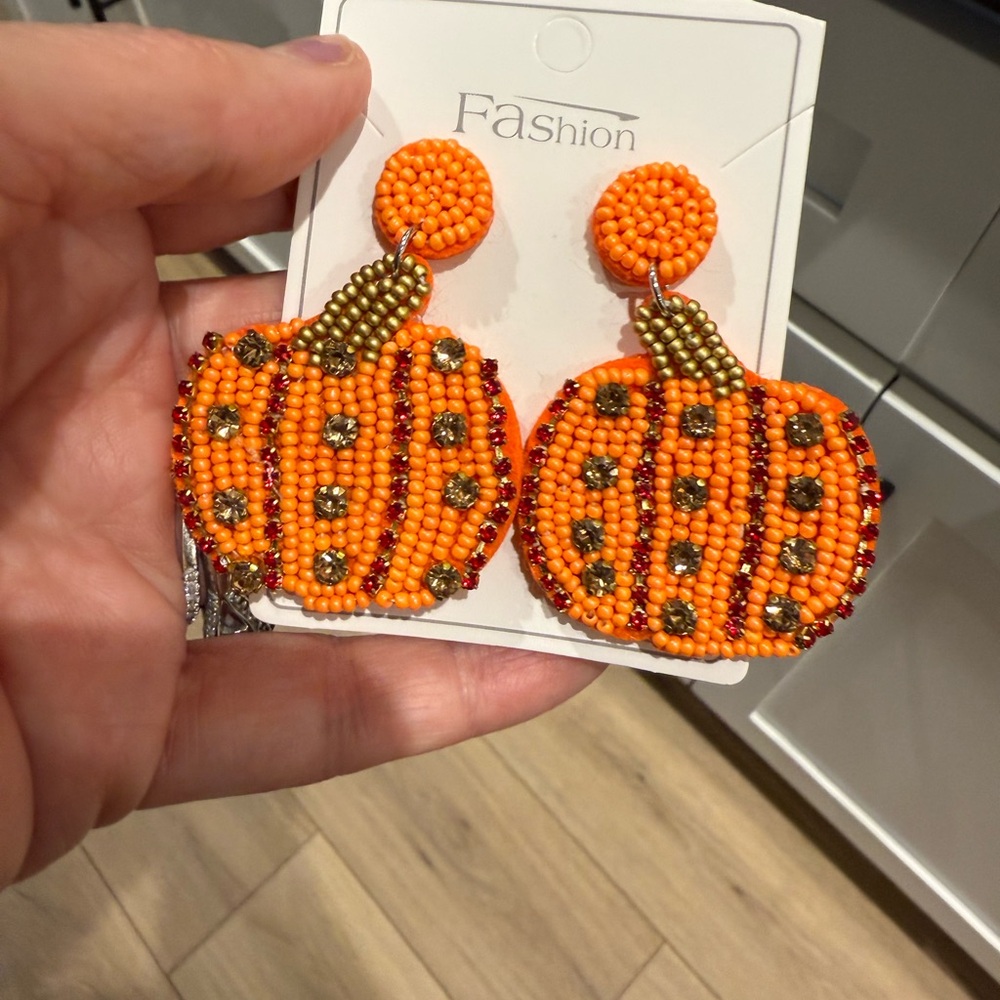 Fashion Orange Beaded Pumpkin Earrings